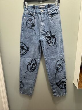 Maniere De Voir Light Blue Boyfriend Jeans with Black Face Embroidery